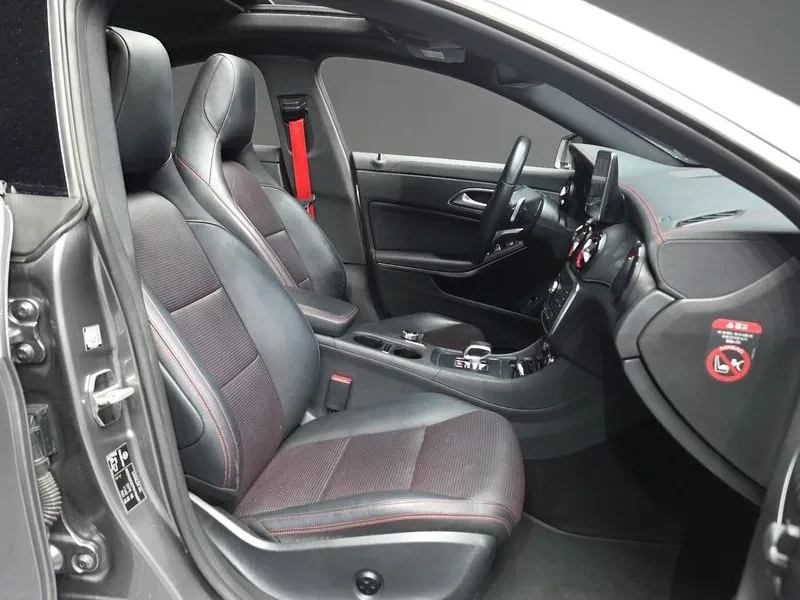 Mercedes-Benz CLA 45 AMG Amg 4Matic, снимка 11 - Автомобили и джипове - 55110479