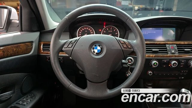 BMW 528, снимка 13 - Автомобили и джипове - 56077785