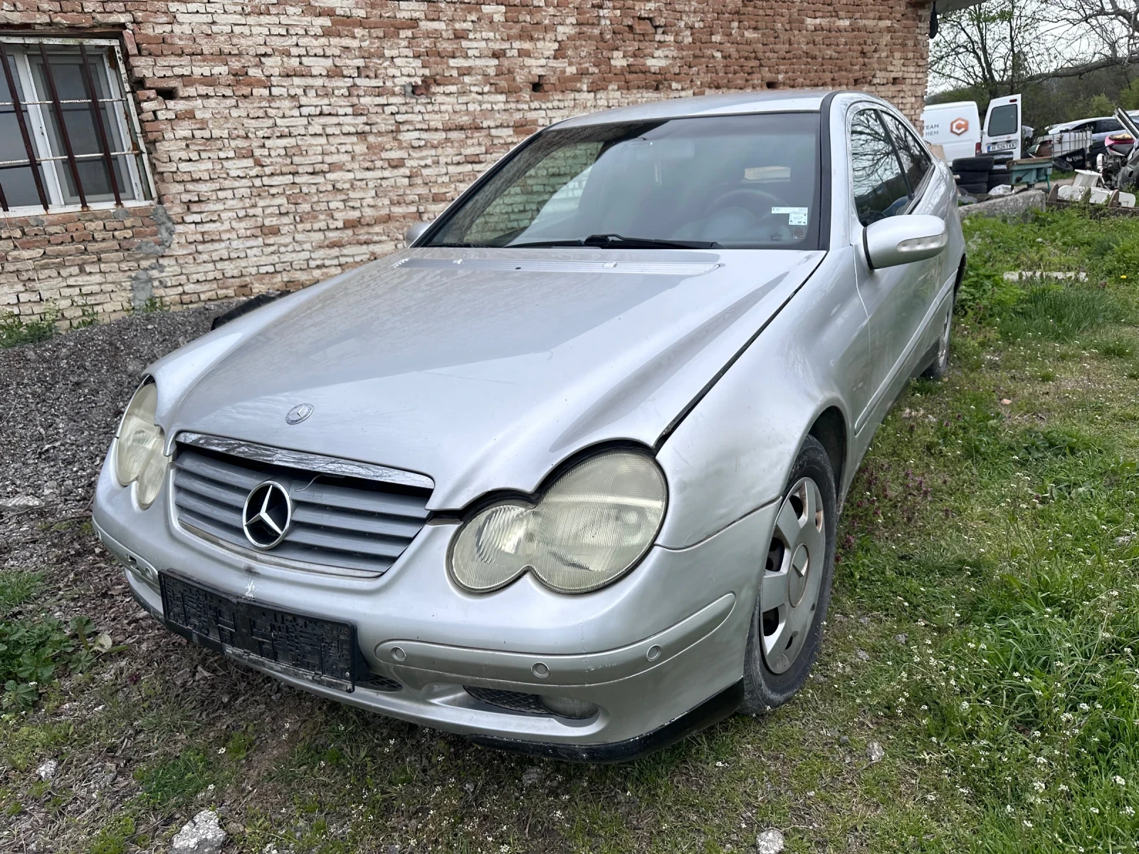 Mercedes-Benz 200, снимка 1