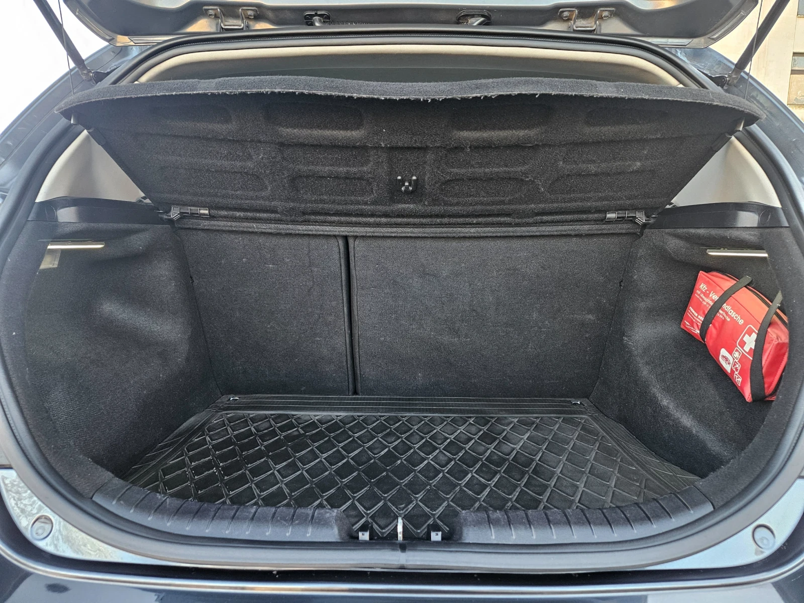 Kia Ceed 2.0, 143 .. | Mobile.bg   11