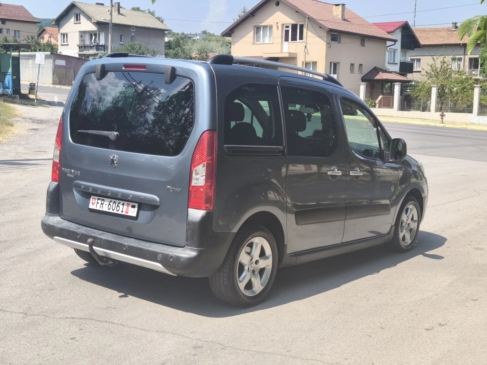 Peugeot Partner 1.6HDI 7 местен 110к.с. - изображение 3