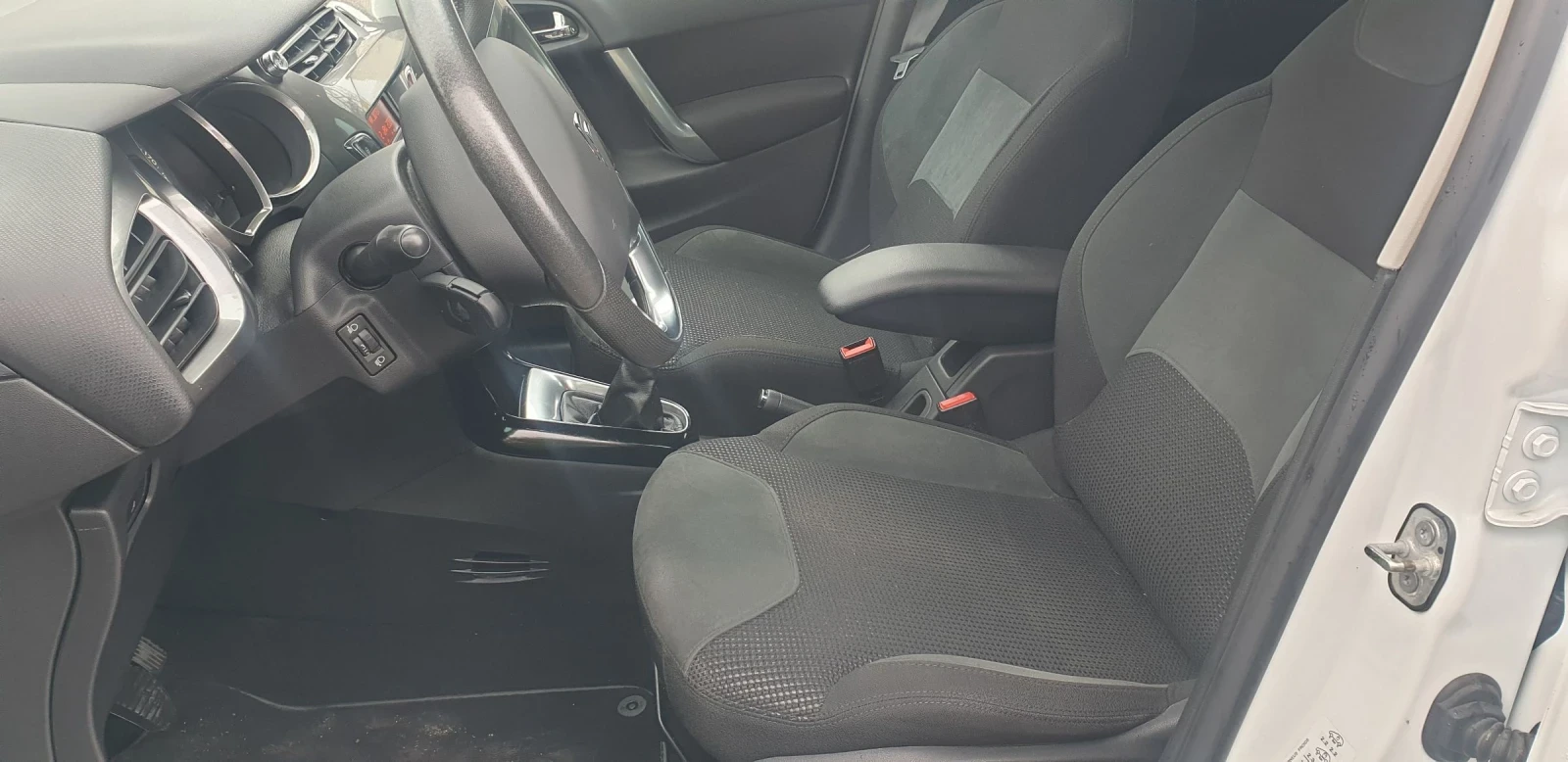Citroen C3 1.4 Exclusive  - изображение 8