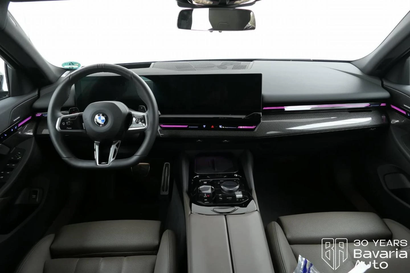 BMW 520 i Touring M Sport Paket Steptronic - изображение 6