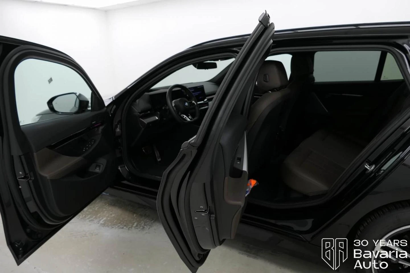 BMW 520 i Touring M Sport Paket Steptronic - изображение 5