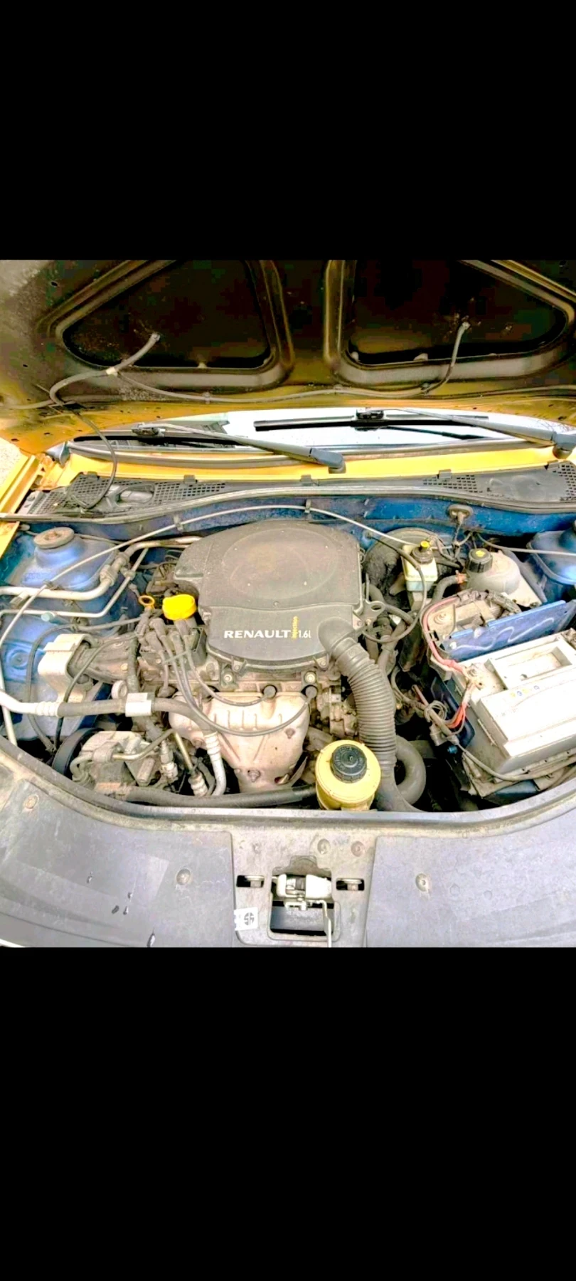 Dacia Logan Laureate, снимка 11 - Автомобили и джипове - 54047292