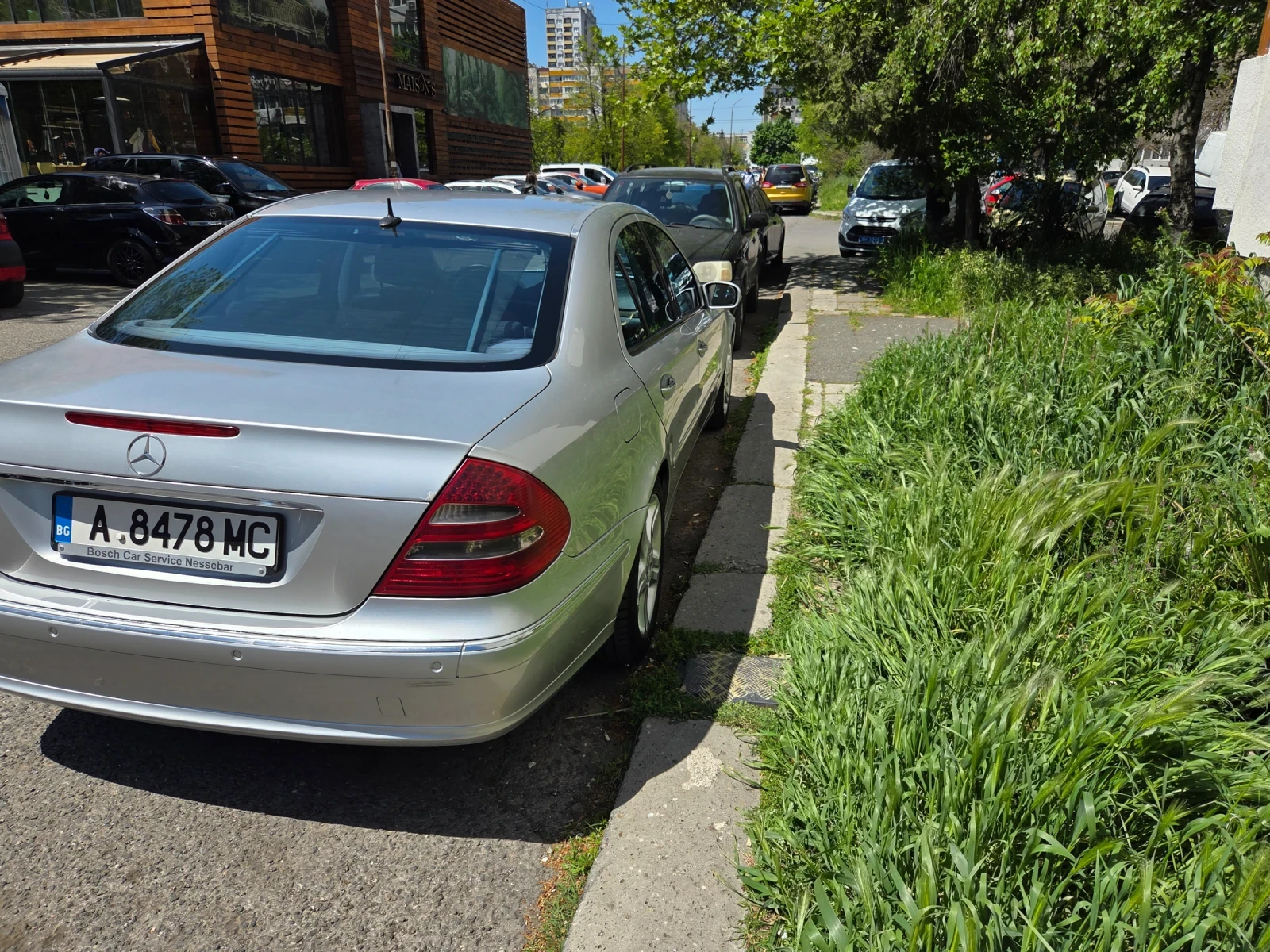 Mercedes-Benz E 220, снимка 14 - Автомобили и джипове - 54768162