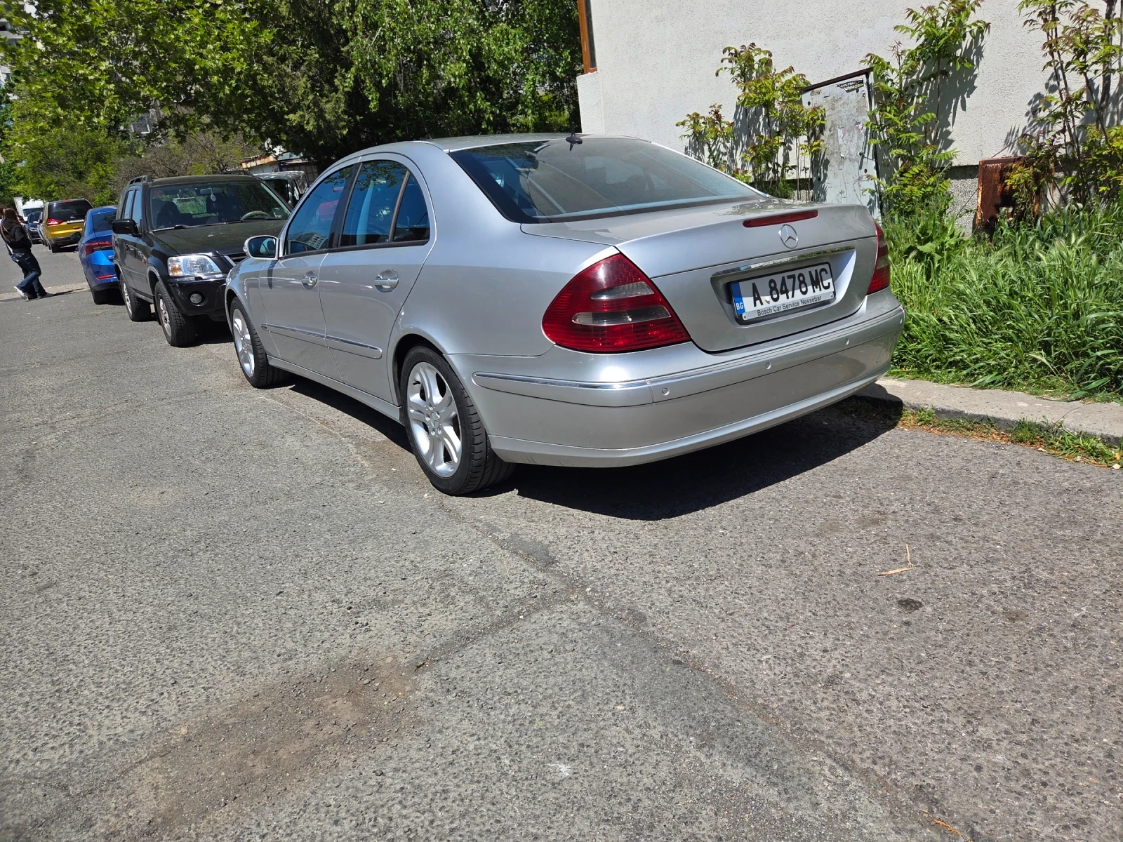 Mercedes-Benz E 220, снимка 6 - Автомобили и джипове - 54768162