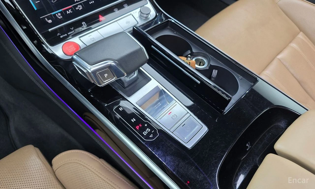 Audi A8 * ФИКСИРАНА ЦЕНА ДО БЪЛГАРИЯ * АВТОКРЕДИТ, снимка 13 - Автомобили и джипове - 55468903