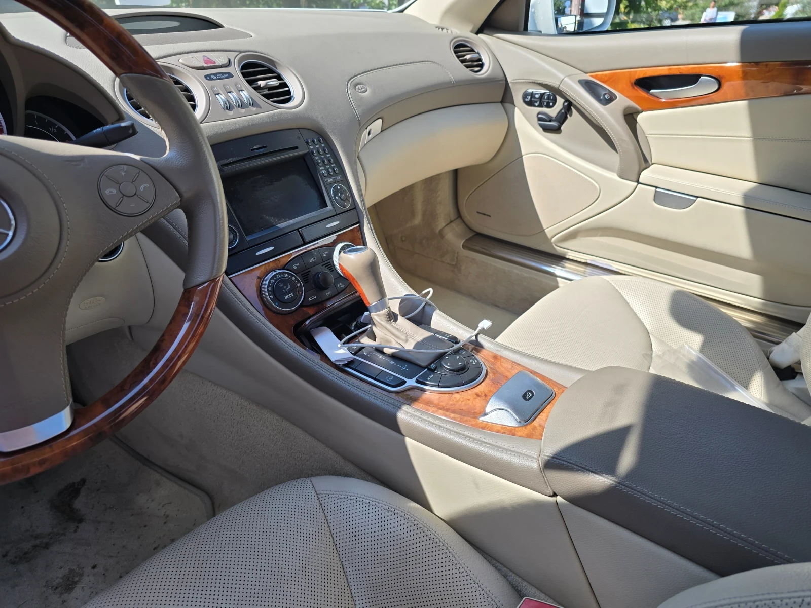 Mercedes-Benz SL 500, снимка 11 - Автомобили и джипове - 55474991