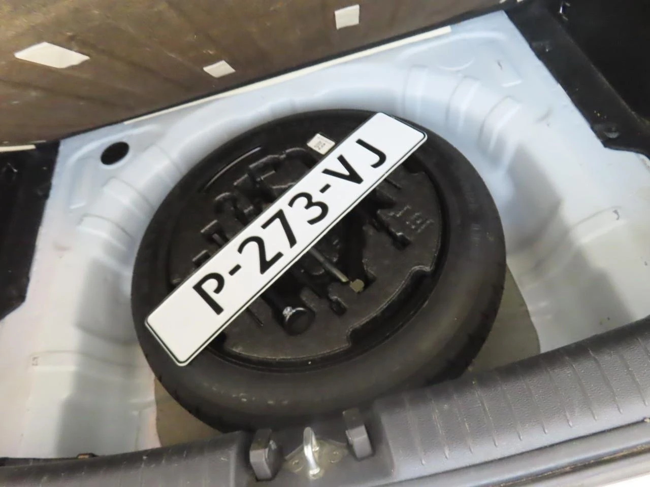 Kia Ceed 1.0 T-GDI, снимка 10 - Автомобили и джипове - 55539838