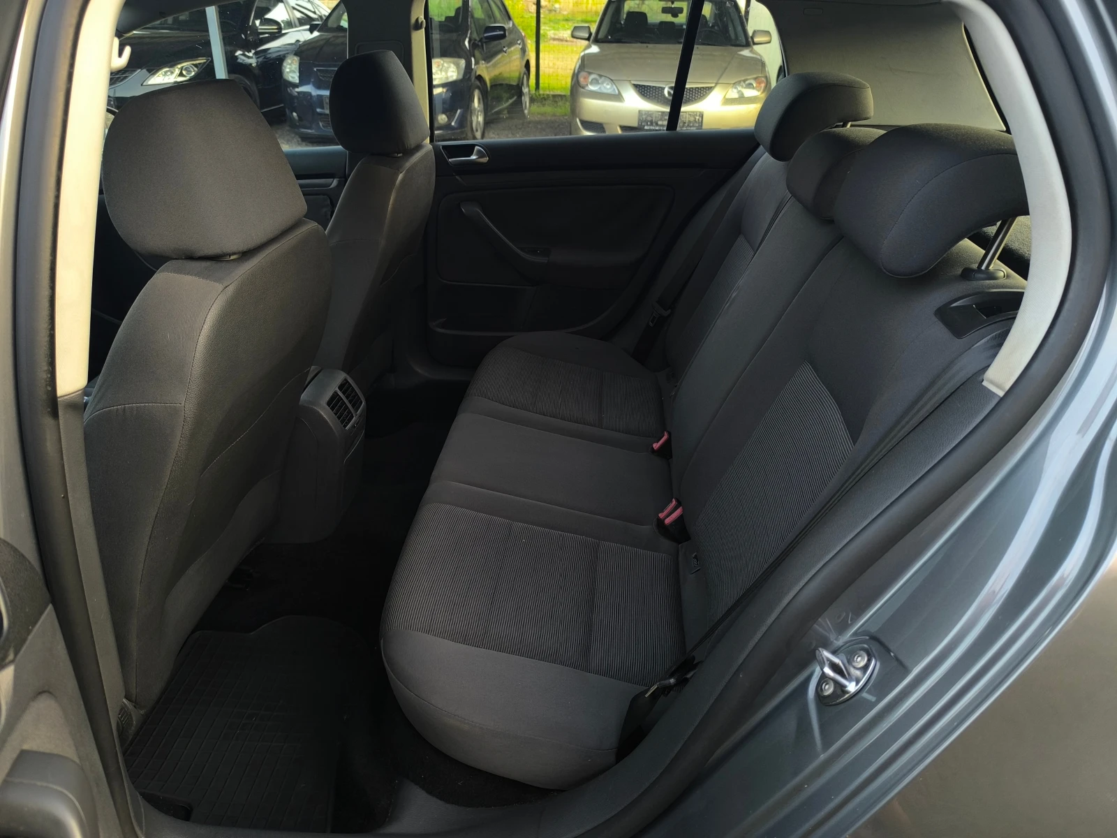 VW Golf -1.9TDI-105кс-КЛИМАТРОНИК-, снимка 12 - Автомобили и джипове - 55629287