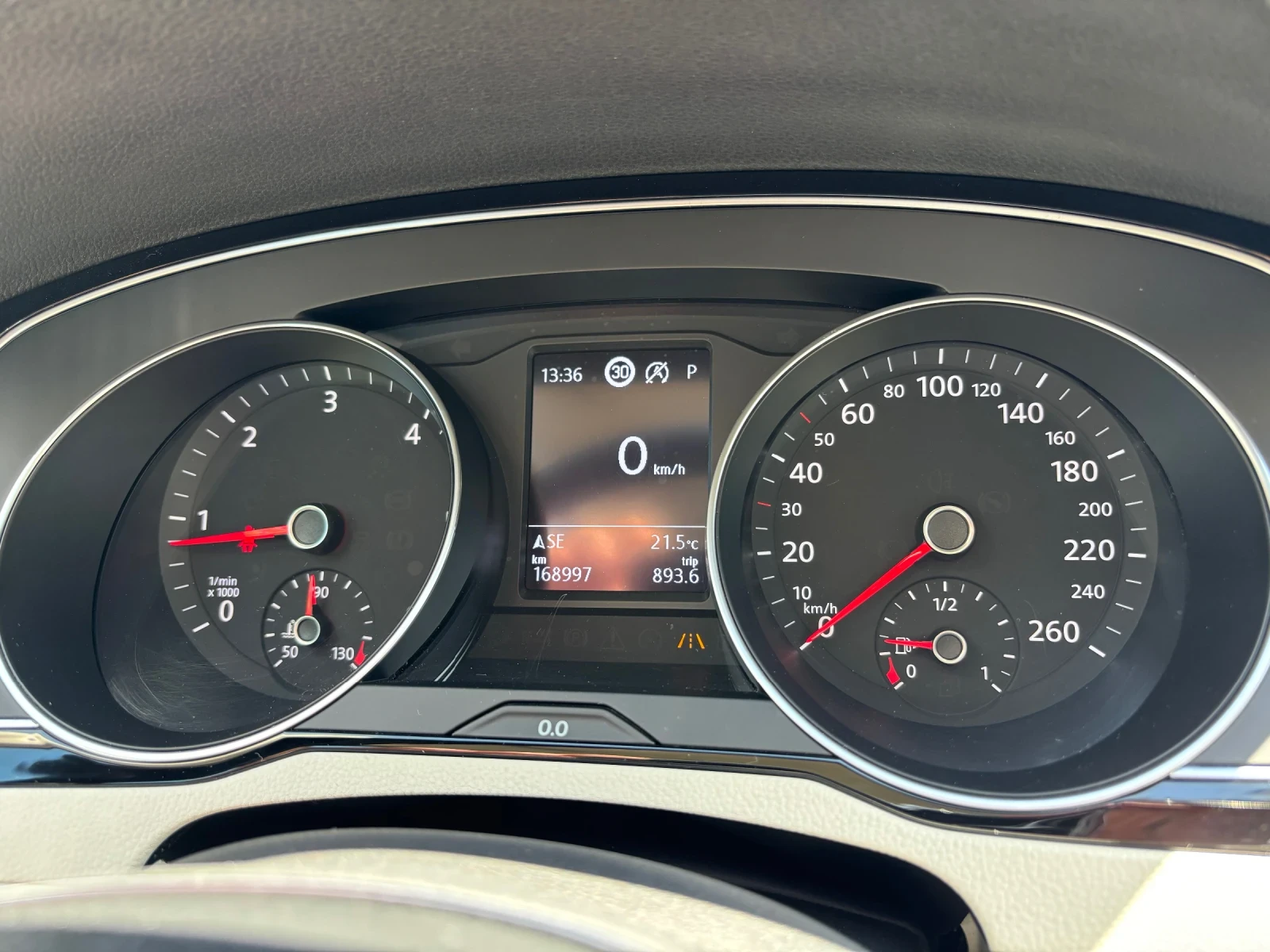 VW Passat 2.0 TDI 150�.�.DSG7 Comfortline / Business Premium | Mobile.bg � ����������� 9