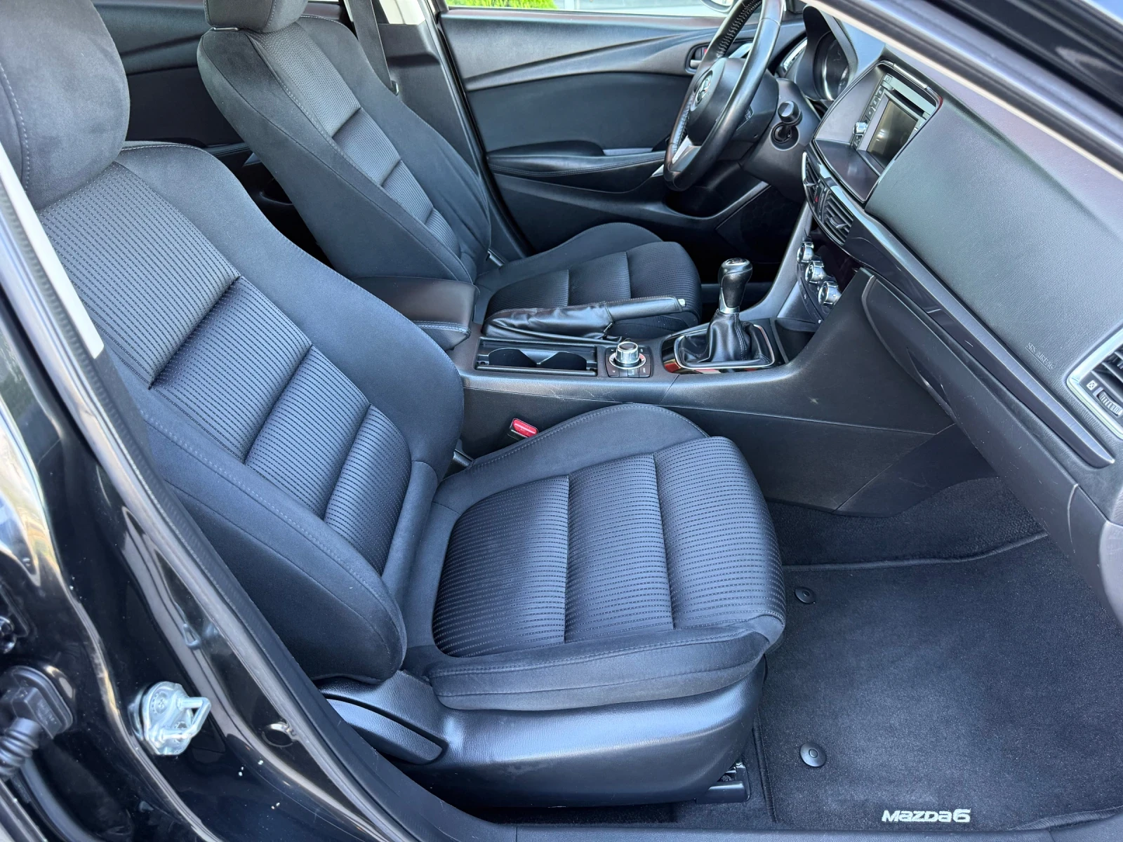 Mazda 6 2.0i 165к.с SKYACTIV / NAVI / PARKTRONIC , снимка 13 - Автомобили и джипове - 56216254