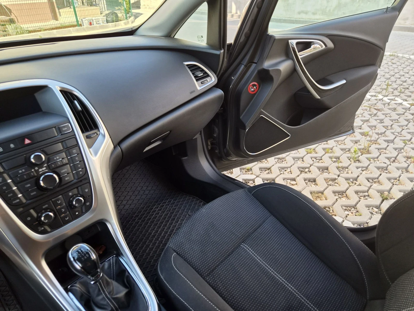 Opel Astra Sport, снимка 9 - Автомобили и джипове - 56244025