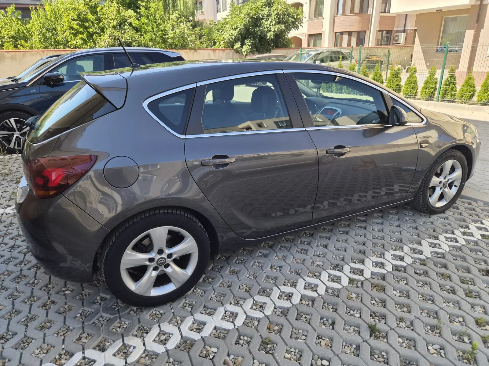 Opel Astra Sport, снимка 3 - Автомобили и джипове - 56244025