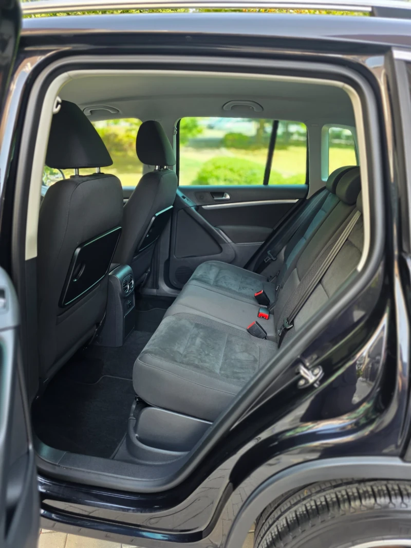 VW Tiguan 2.0TDI 140K 4MOTION , снимка 10 - Автомобили и джипове - 51544248