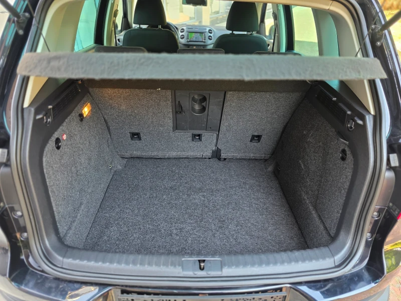 VW Tiguan 2.0TDI 140K 4MOTION , снимка 8 - Автомобили и джипове - 51544248