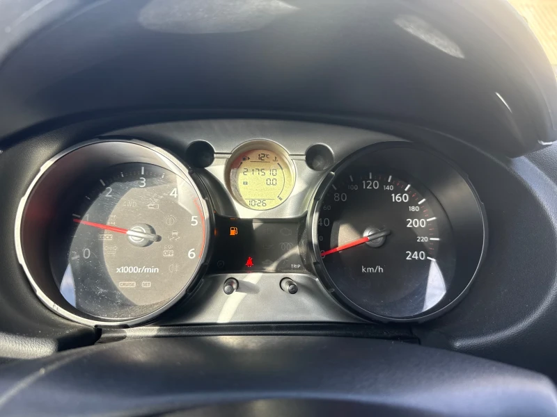 Nissan Qashqai, снимка 11 - Автомобили и джипове - 52657347