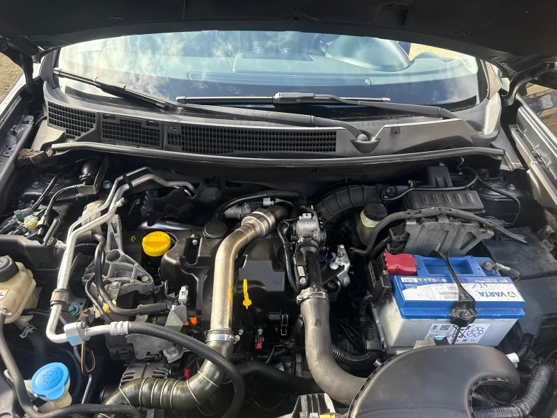 Nissan Qashqai, снимка 9 - Автомобили и джипове - 52657347