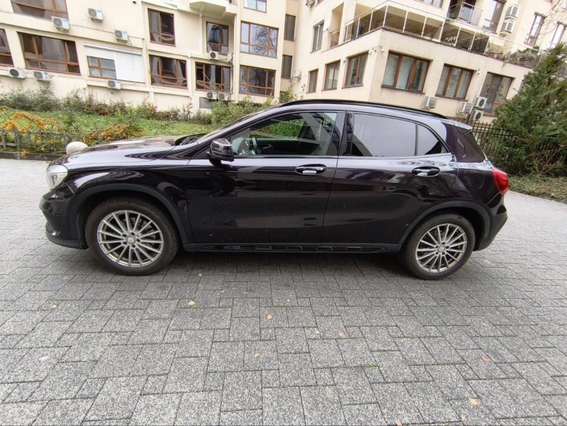 Mercedes-Benz GLA 220 4M Sport AMG, снимка 8 - Автомобили и джипове - 52598559