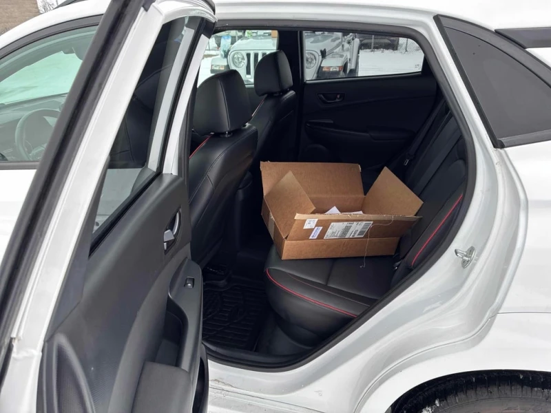 Hyundai Kona 2022 N Line * CARFAX * БЕЗ ПЪРВОНАЧАЛНА ВНОСКА, снимка 12 - Автомобили и джипове - 52901194