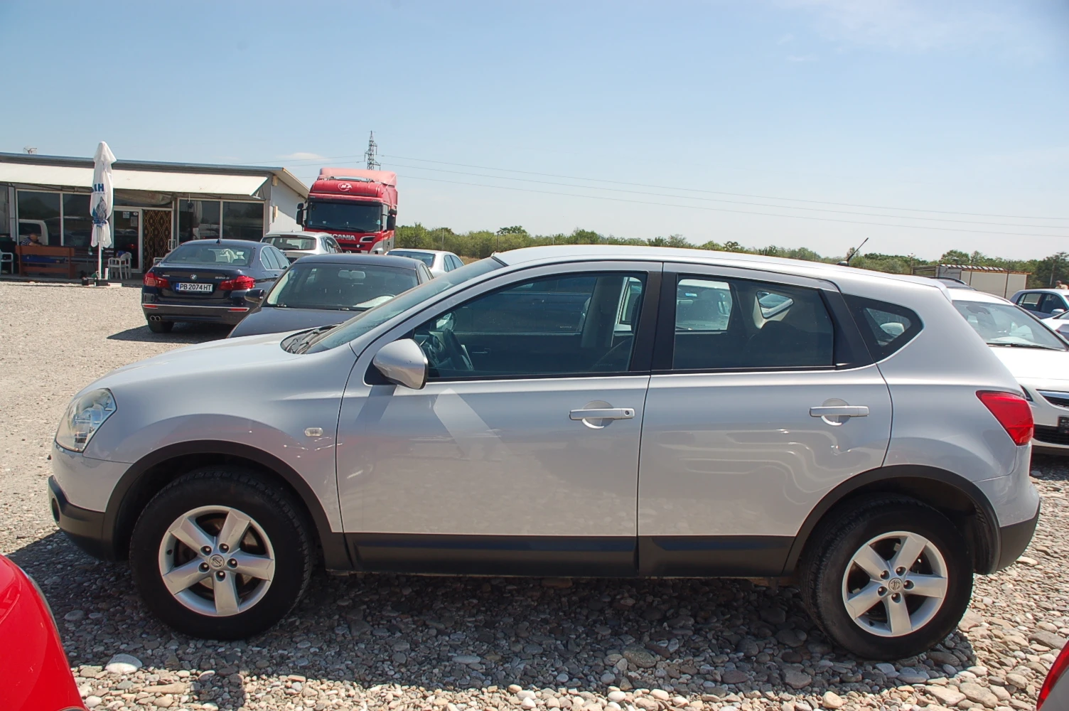 Nissan Qashqai 2.0 DCI - изображение 8