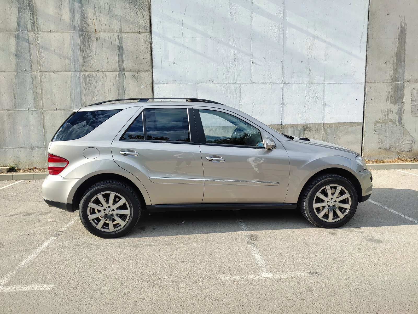 Mercedes-Benz ML 500  - изображение 5