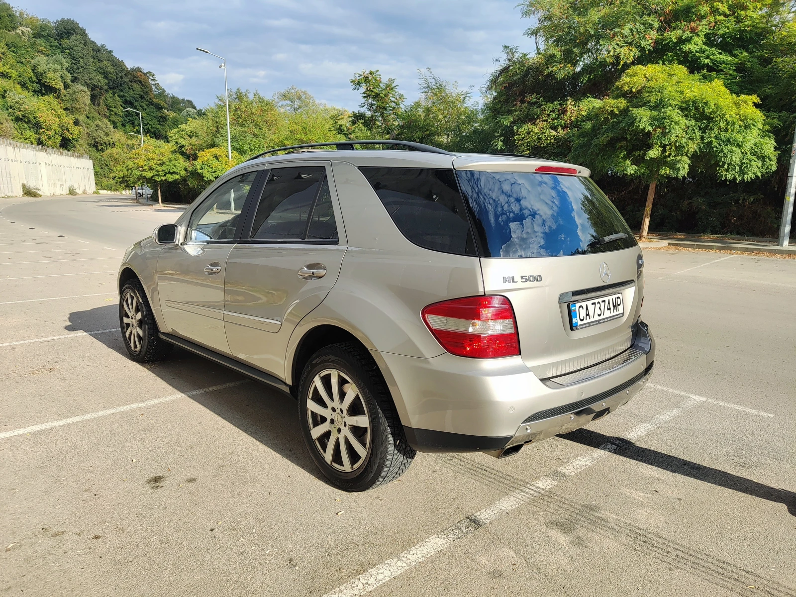 Mercedes-Benz ML 500  - изображение 7