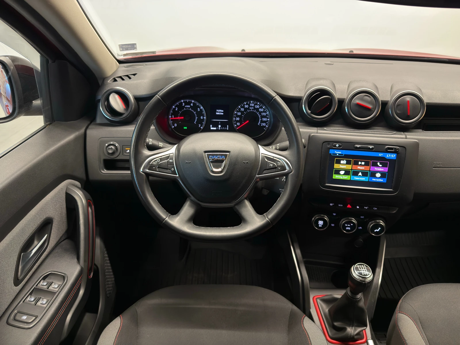 Dacia Duster PRESTIGE RED LINE, снимка 11 - Автомобили и джипове - 53882612