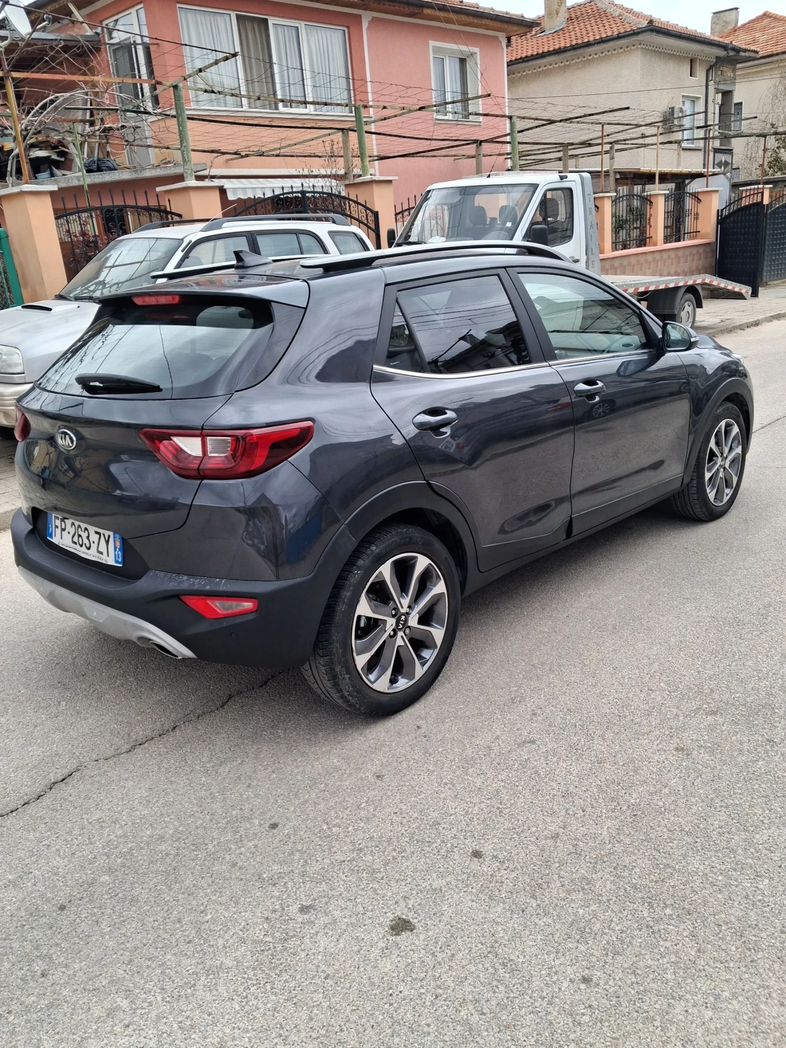 Kia Stonic 1.0 Turdo GDI АВТОМАТИК, снимка 8 - Автомобили и джипове - 53937723