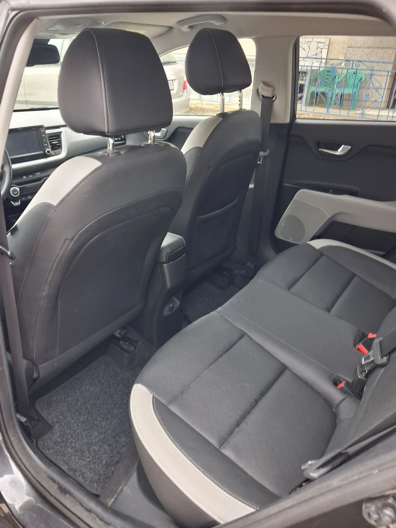 Kia Stonic 1.0 Turdo GDI АВТОМАТИК, снимка 14 - Автомобили и джипове - 53937723