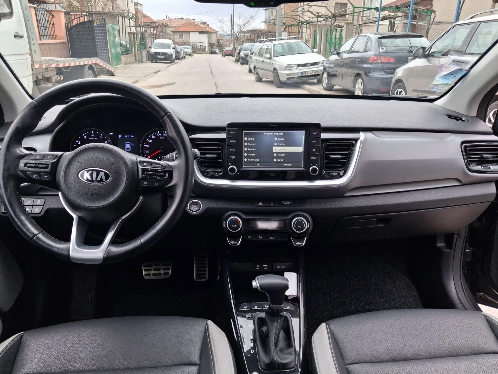 Kia Stonic 1.0 Turdo GDI АВТОМАТИК, снимка 11 - Автомобили и джипове - 53937723