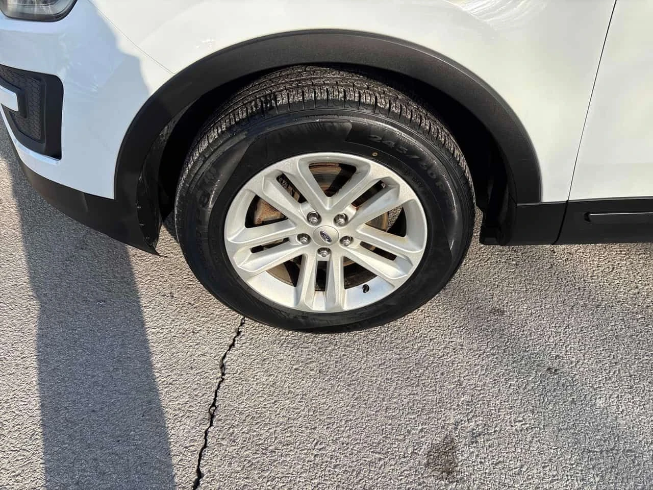 Ford Explorer * Base * CARFAX * 7-������ *  | Mobile.bg � ����������� 7