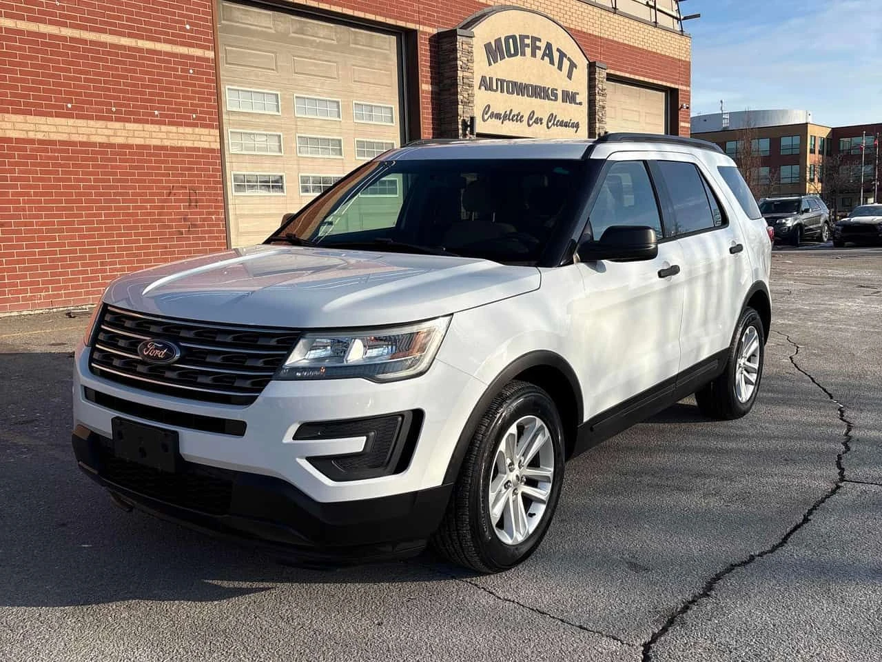 Ford Explorer * Base * CARFAX * 7-������ *  | Mobile.bg � ����������� 1