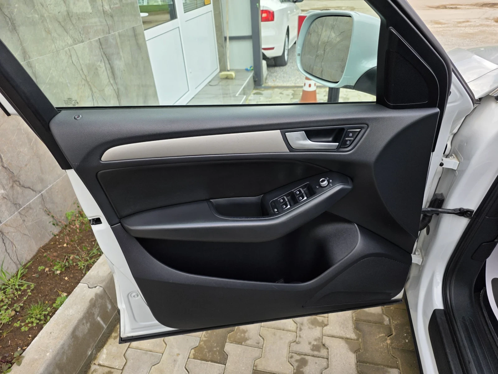 Audi Q5 Facelift , снимка 9 - Автомобили и джипове - 54010655