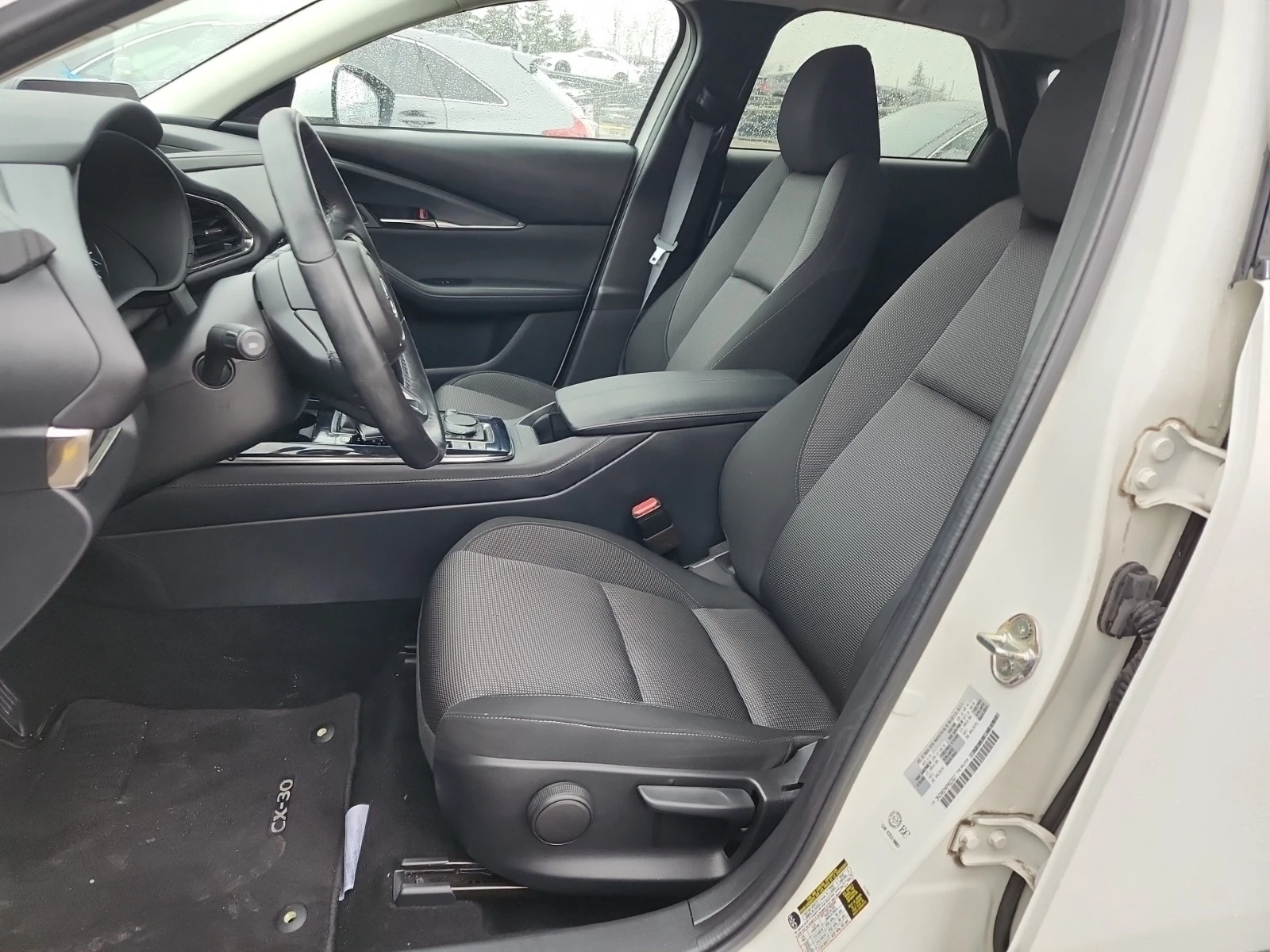 Mazda CX-30 GS* * CARFAX * * АВТО КРЕДИТ * * , снимка 5 - Автомобили и джипове - 54212991