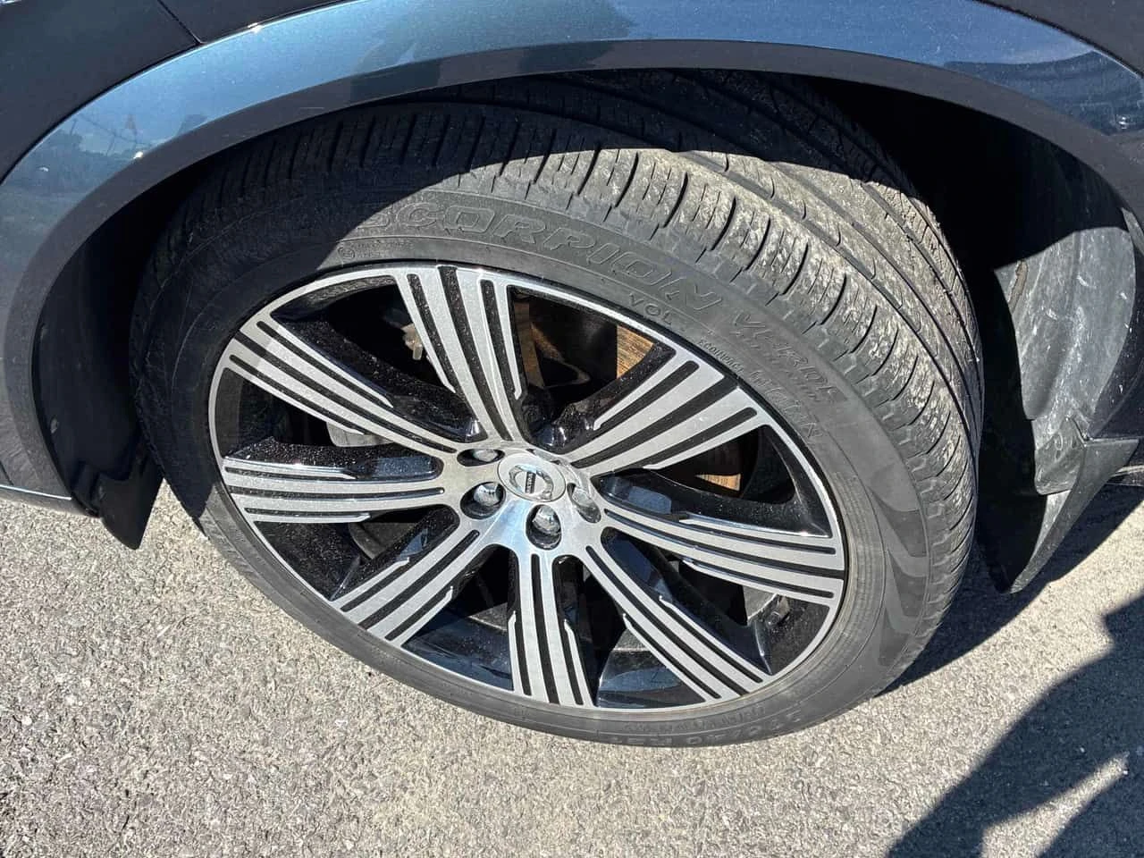Volvo Xc90 | Inscription | HUD | ПАНОРАМА | ПОДГРЕВ | CARFAX|, снимка 6 - Автомобили и джипове - 54897308