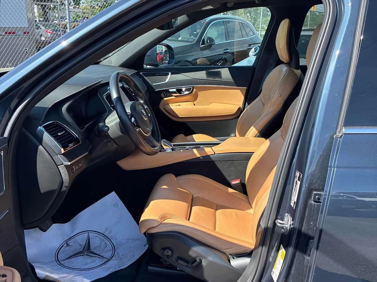 Volvo Xc90 | Inscription | HUD | ПАНОРАМА | ПОДГРЕВ | CARFAX|, снимка 11 - Автомобили и джипове - 54897308