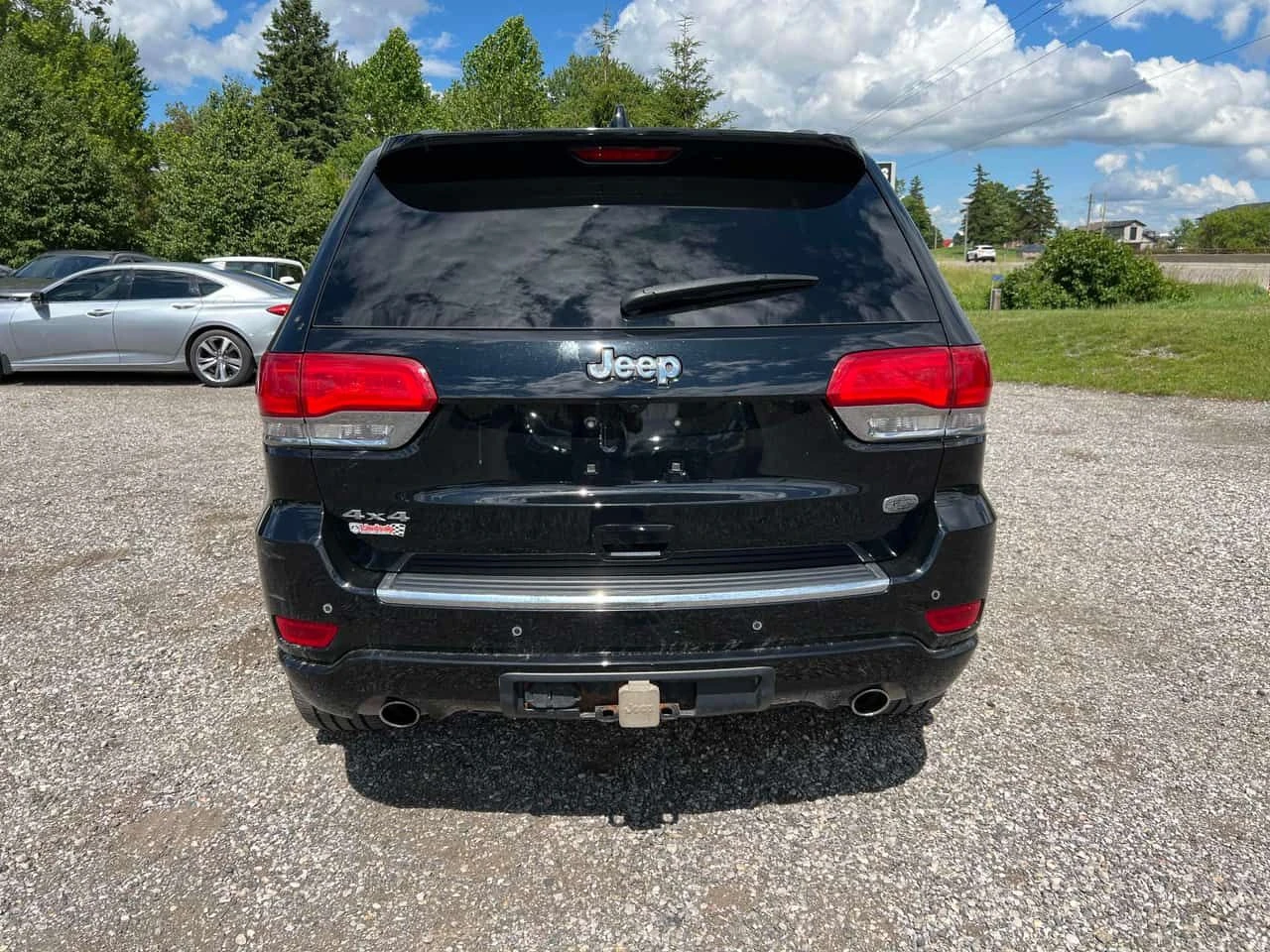 Jeep Grand cherokee Overland/CARFAX/NAVI/HEATED AND COOLED SEATS/, снимка 4 - Автомобили и джипове - 54998569