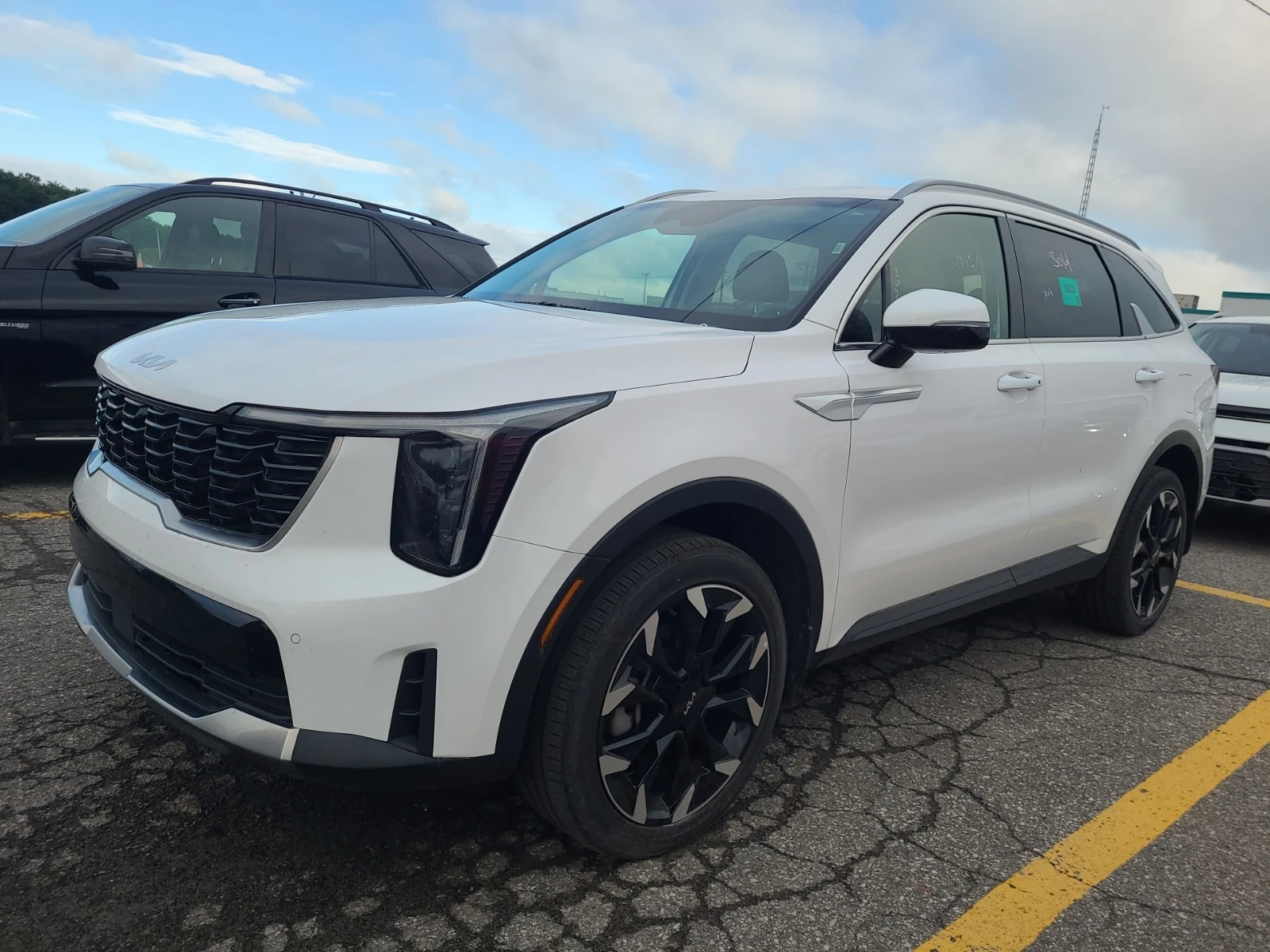 Kia Sorento 2.5 T-GDI* Чист CARFAX* 7-Местен* Добре оборудван*, снимка 2 - Автомобили и джипове - 55024728