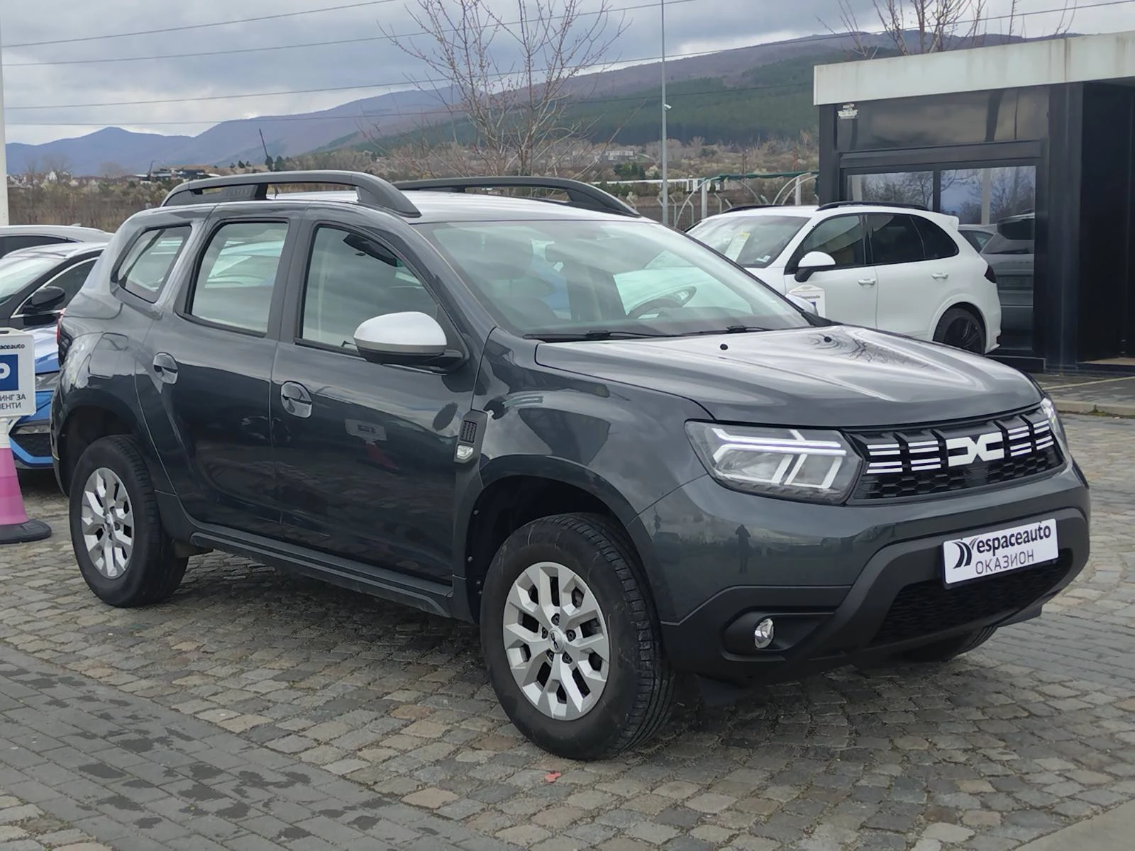 Dacia Duster 1.0Tce/100к.с./ECO-G, снимка 3 - Автомобили и джипове - 55120692