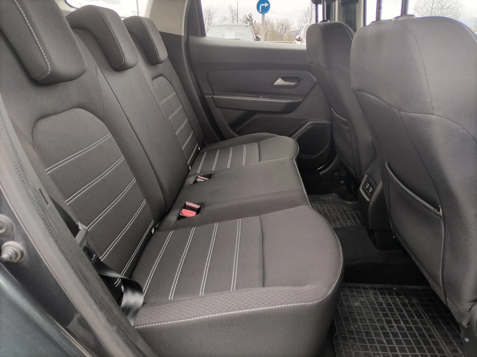 Dacia Duster 1.0Tce/100к.с./ECO-G, снимка 17 - Автомобили и джипове - 55120692