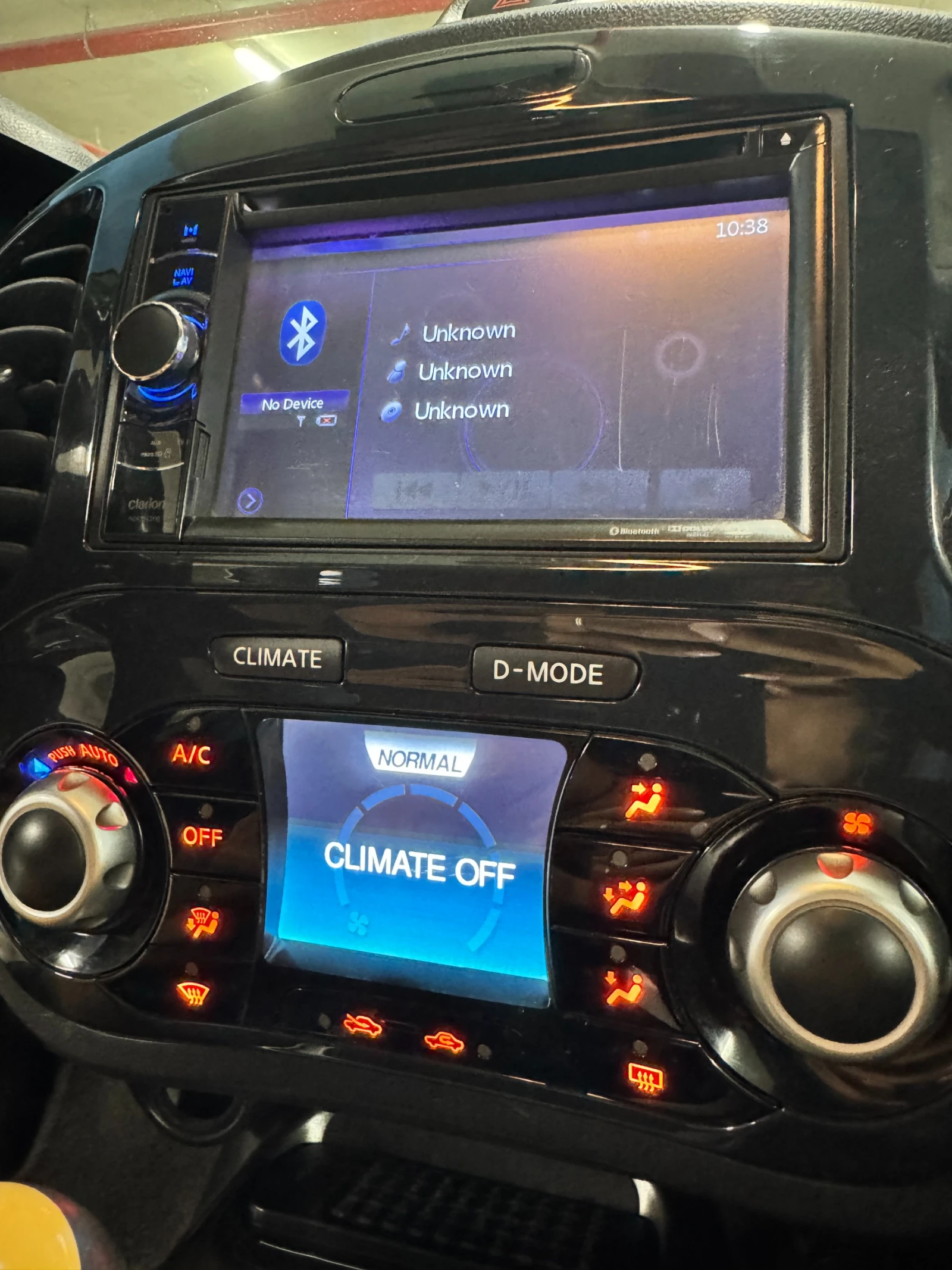 Nissan Juke, снимка 14 - Автомобили и джипове - 55332102