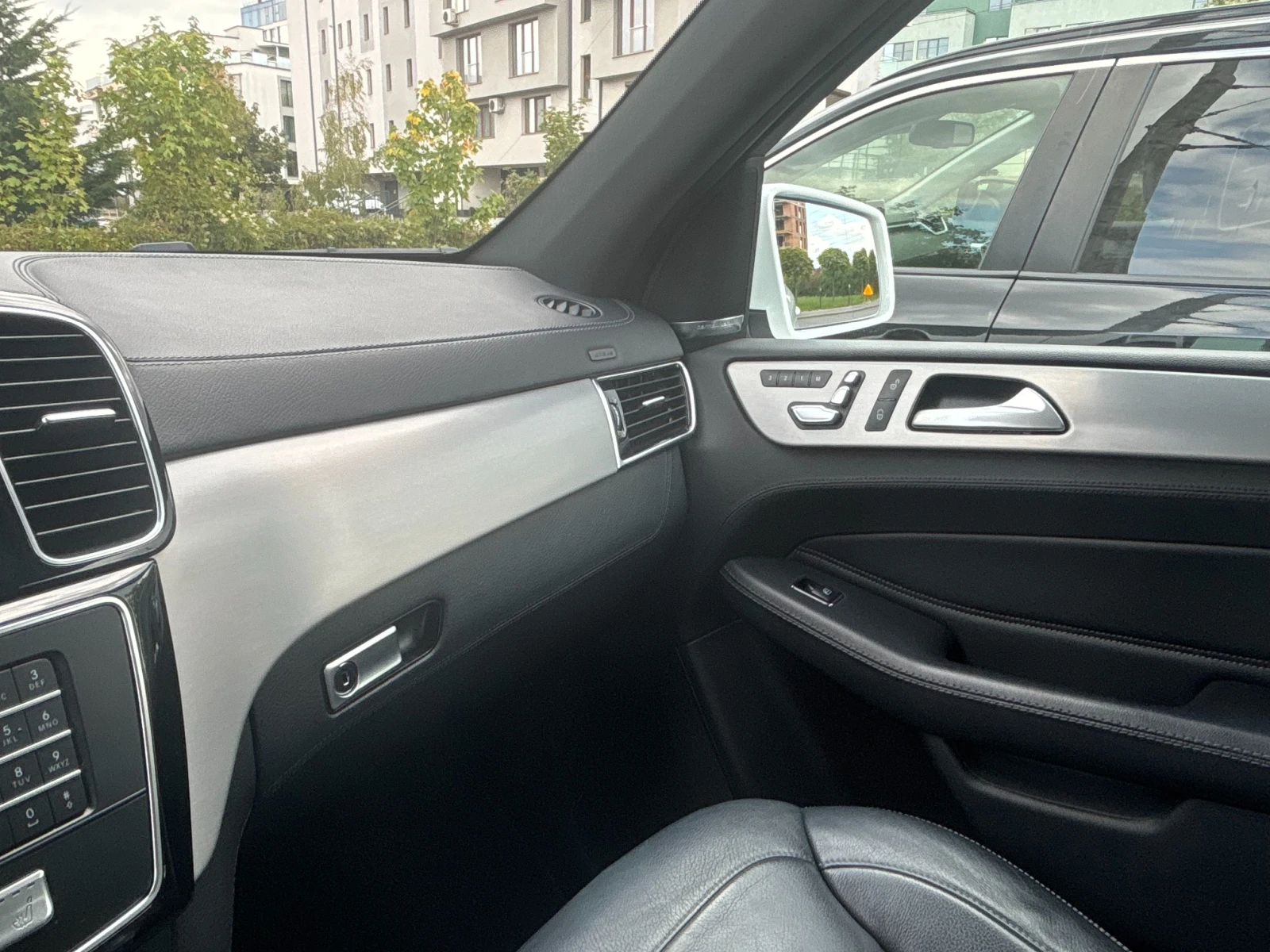 Mercedes-Benz GLE 350 4 Matic, снимка 13 - Автомобили и джипове - 56272191
