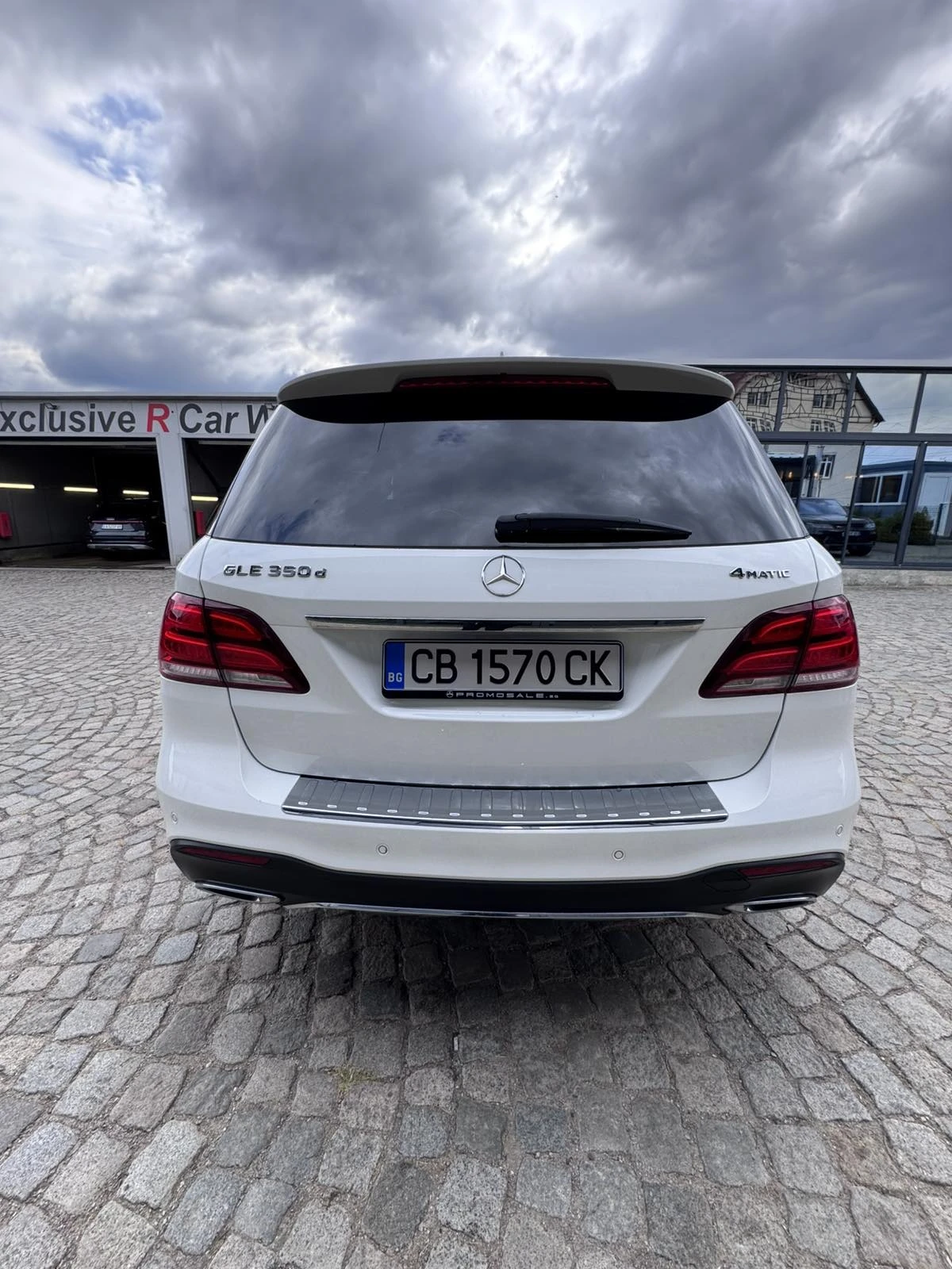 Mercedes-Benz GLE 350 4 Matic, снимка 4 - Автомобили и джипове - 56272191