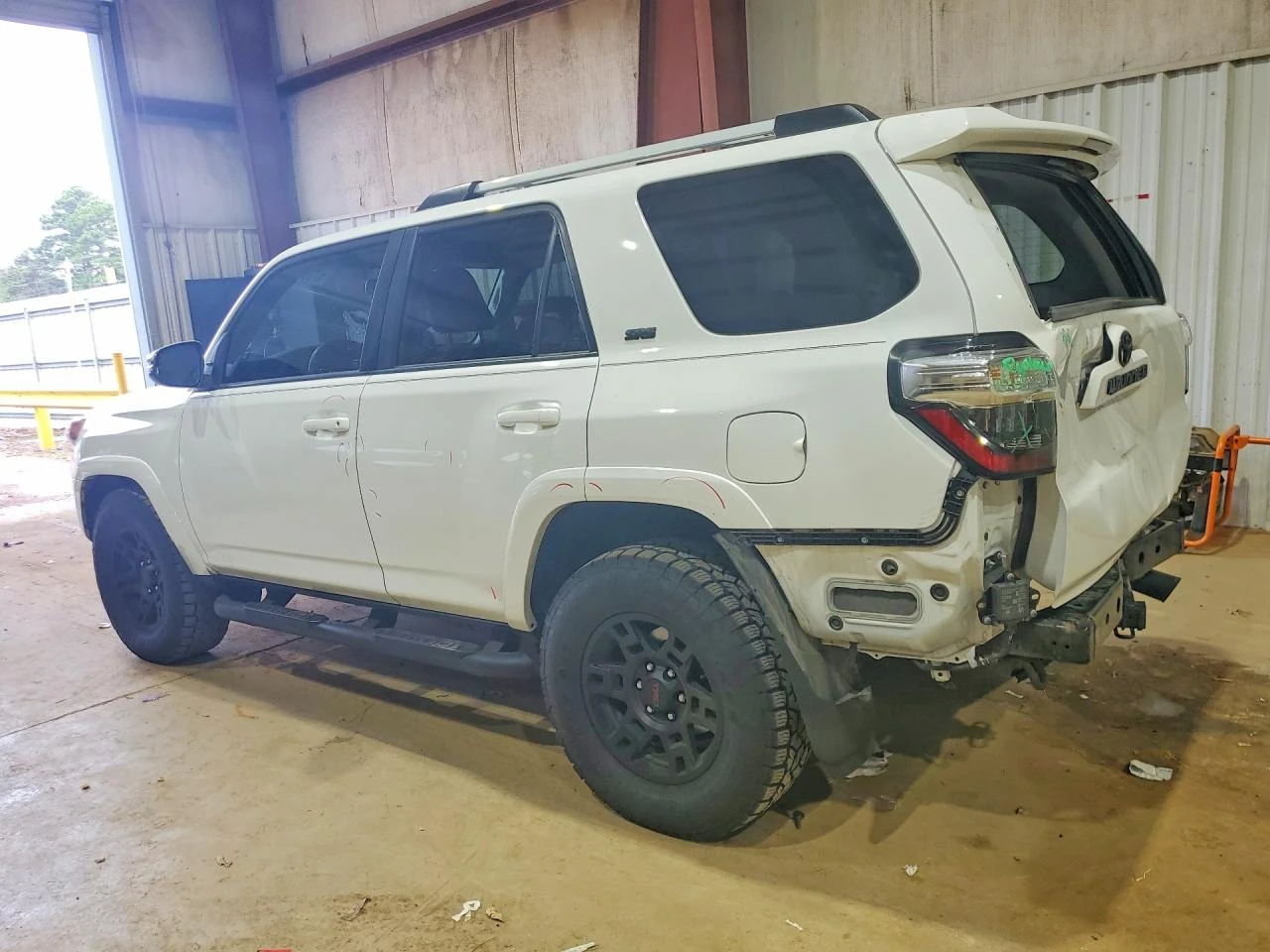Toyota 4runner Sr5 Premium, снимка 2 - Автомобили и джипове - 56454365