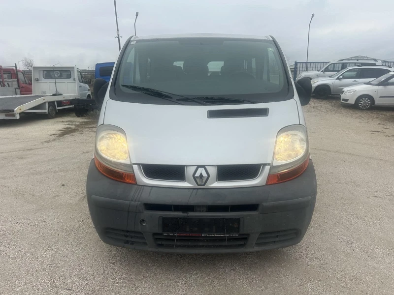 Renault Trafic, снимка 3 - Бусове и автобуси - 48212380