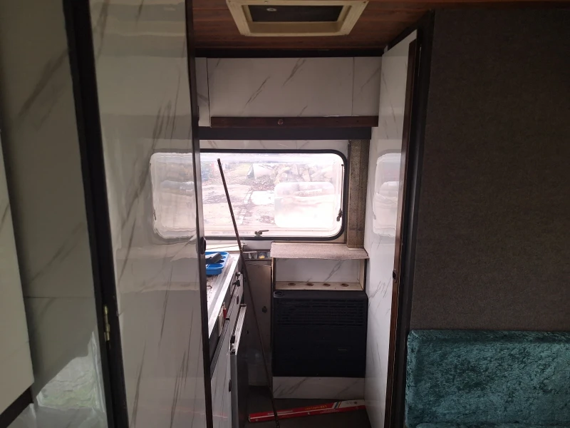 Кемпер Burstner, снимка 11 - Каравани и кемпери - 53355830