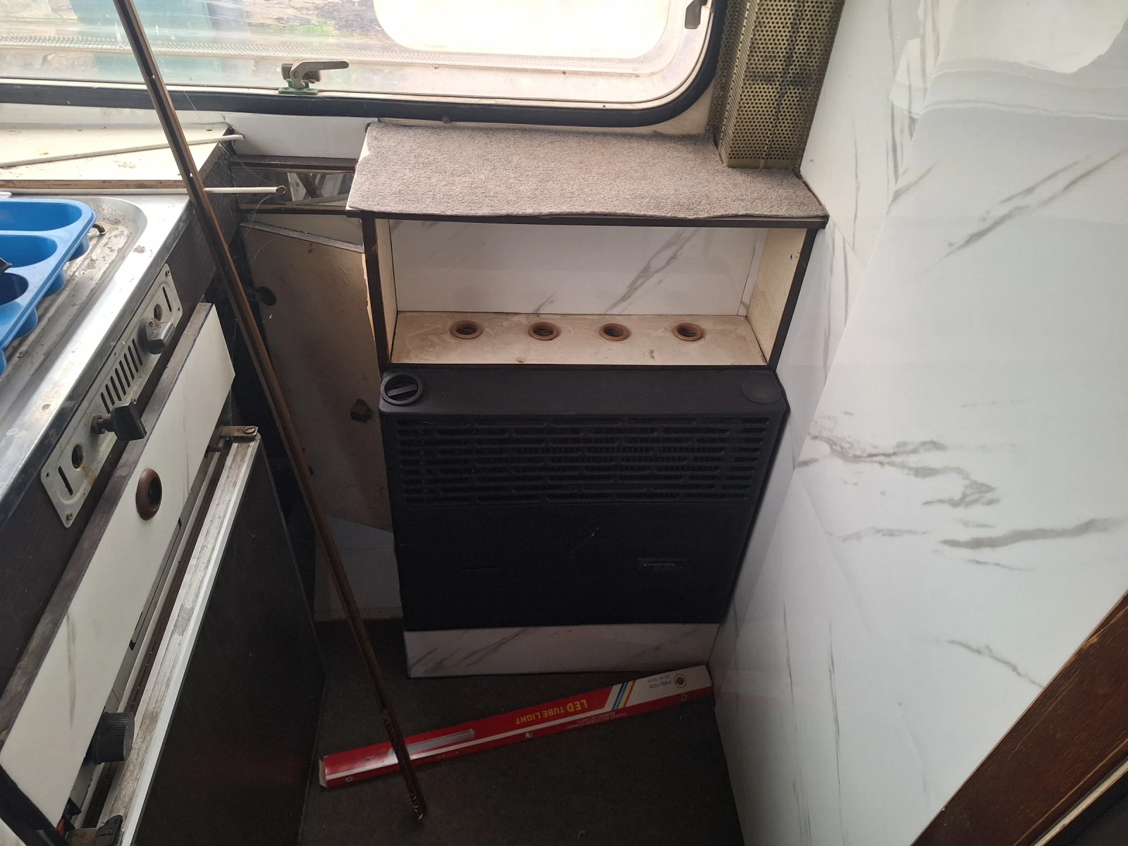 ������ Burstner | Mobile.bg � ����������� 14