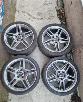        225/40R18  Mercedes-Benz